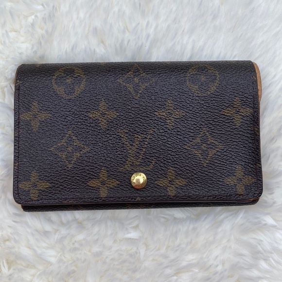 ✨ Louis Vuitton Monogram Wallet - Picture 1 of 15